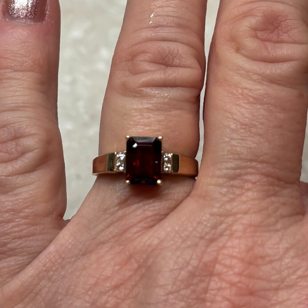 ring garnet